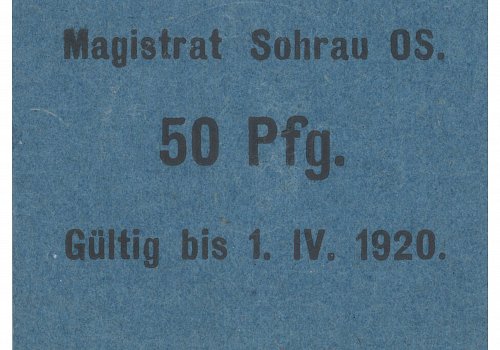Numer inwentarzowy: MŻo/1290; Wymiary: Szerokość - 3,6 cm, wysokość - 4,5 cm,; Materiał: papier; Technika: drukarska; Pochodzenie: Żory; Datowanie: 1920 r. r. 
Banknot zastępczy o nominale 50 fenig&oacute;w wydany przez Magistrat Żor. Ważny do 1.04.1920 r. Banknot wykonany z niebieskiego kartonu, cięty nier&oacute;wno w formie prostokąta. Na rewersie odręczny podpis (faksymile) Ferdinanda Haeringa, zastępcy burmistrza Żor.